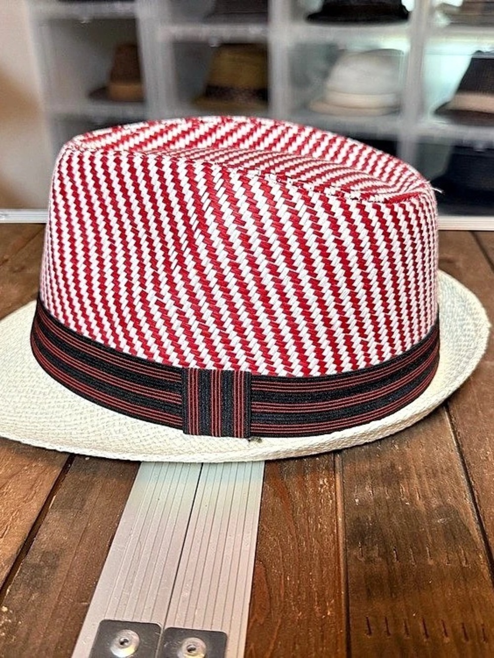 Red White Woven Paper Fedora Hat Black Stripe Band 59cm
